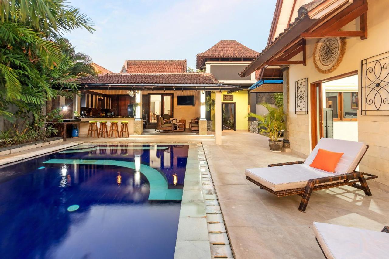 Villa Yati Seminyak Esterno foto